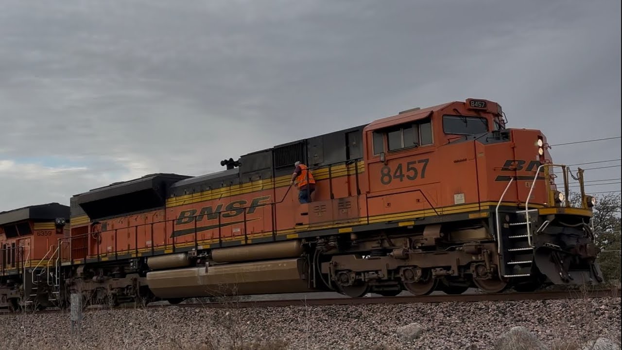 BNSF 8457 - Carrollton, TX (February 18, 2026) #bnsf - YouTube