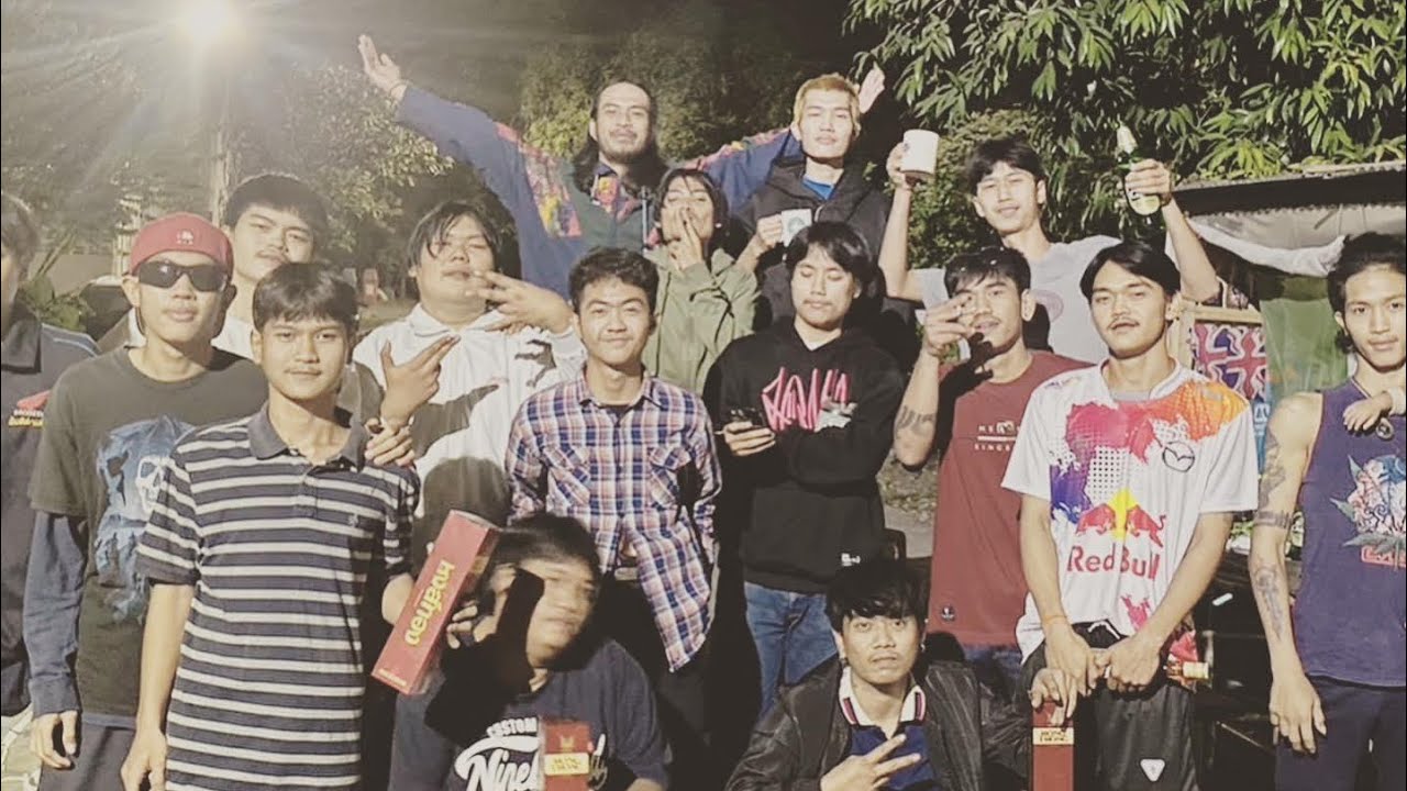 HOPEBOII - King of my block w/@LILFT  🐺🏚️ [ Produced by.@ajaygoincrazy  ] ***Audio***