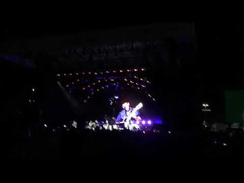 Nickelback/Daughtry Savin Me