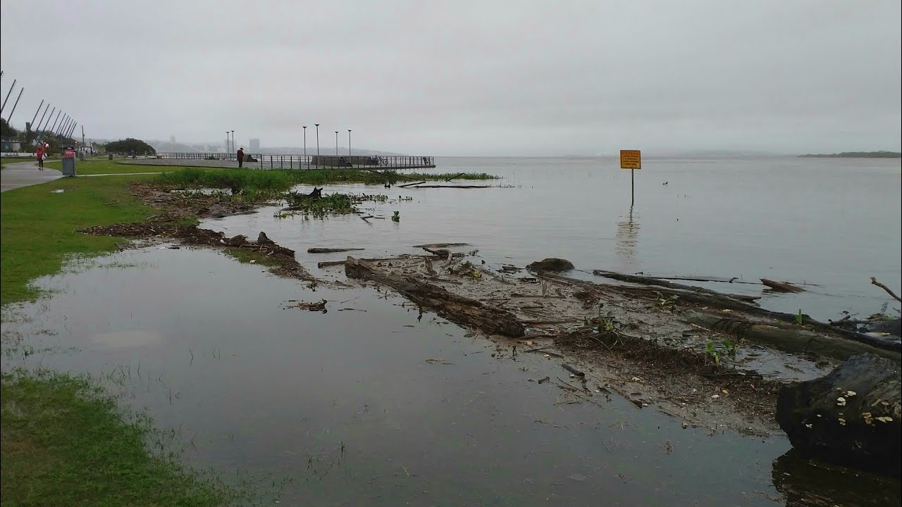 Nível do Guaíba bate novo pico e vento ainda vai represar as águas - Porto Alegre, 26/09/2023