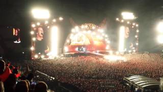 AC\/DC Rock or Bust Marseille ( Axl Rose) Highway  to hell