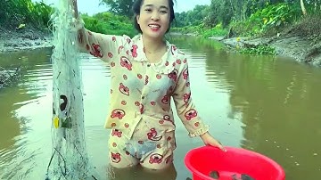 Em chào cả nhà nè! Nay em đi giăng lưới kiếm cá làm cơm chiều cả nhà ơi | bắt cá đồng | bẫy cá