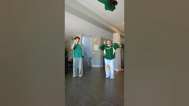 SHE DIDN’T EVEN GET ONE🤣🙌🏼 #couple #dance #trend #shortvideo #duet #shorts