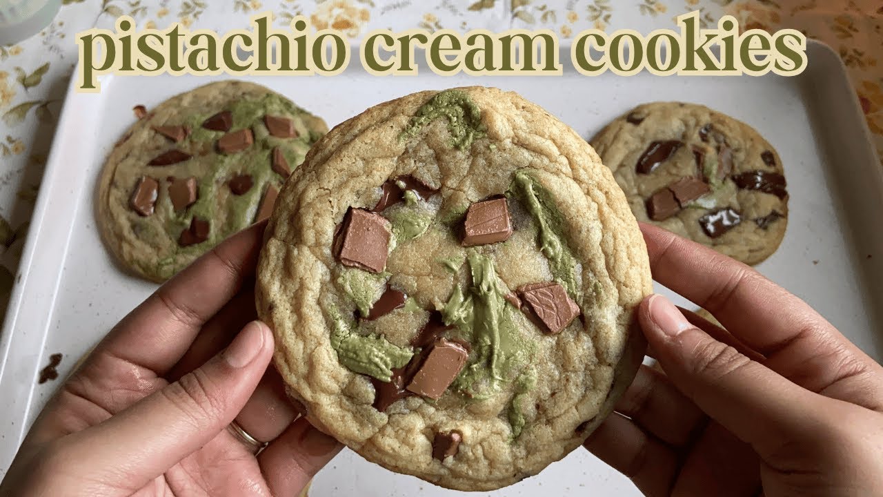 Pistachio Cream Chocolate Chip Cookies ♡ Bake With Me