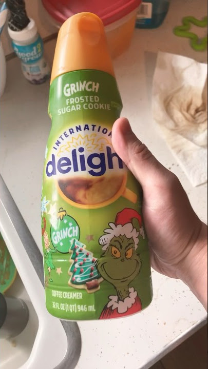 I tried the Grinch gingerbread cookie dough creamer in my iced