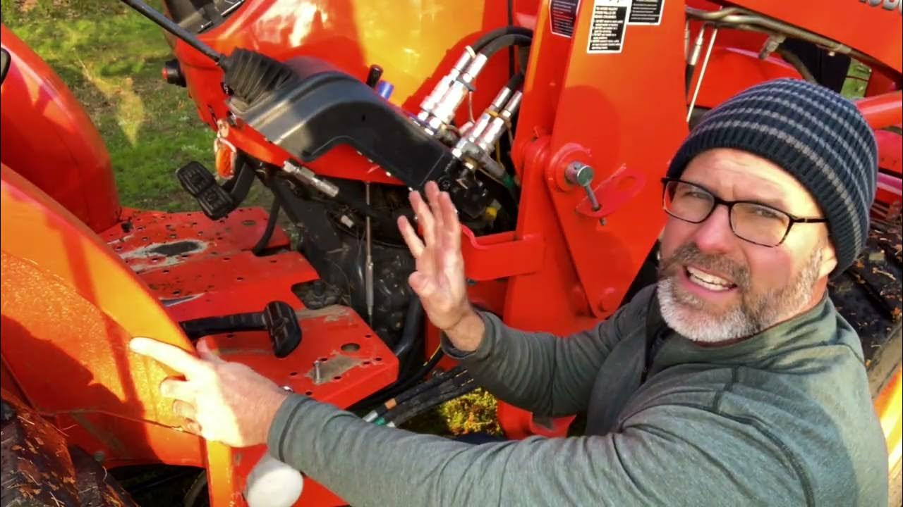 $925 2-Spool Remote Hydraulics on Power Beyond circuit - Kubota