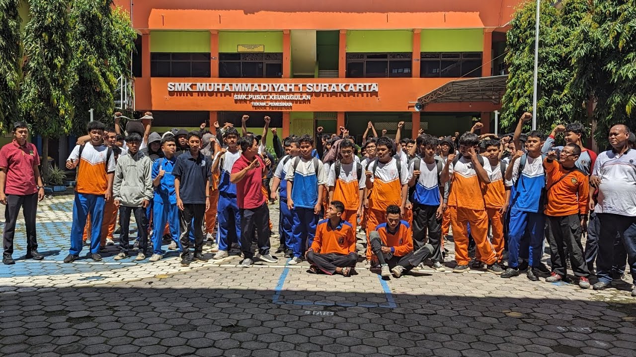 SMK Muhammadiyah 1 Surakarta penanganan kesigapan bencana bersama mdmc kota Surakarta