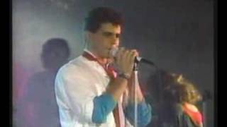 Timbiriche (Con todos menos conmigo)