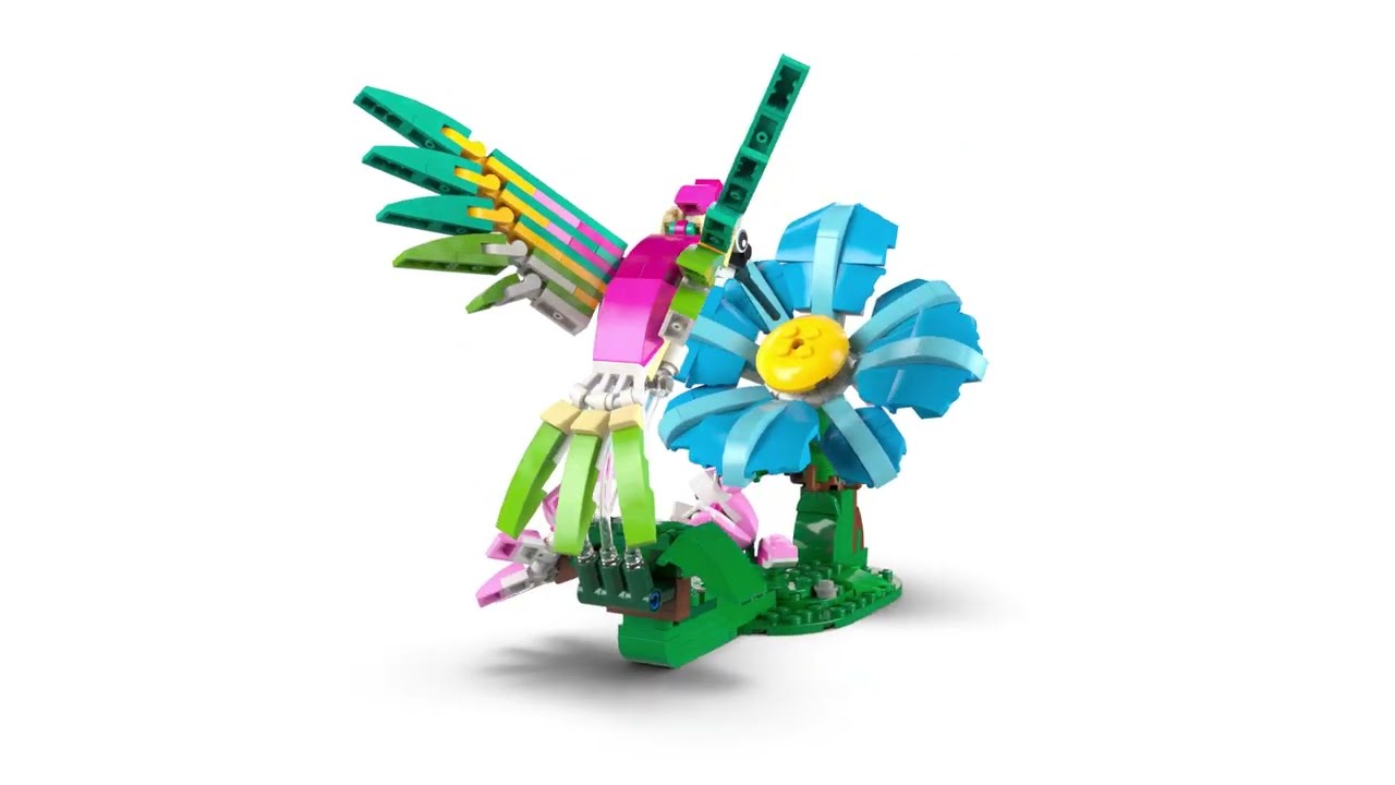 LEGO Creator 3 in 1 Wild Animals: Colourful Hummingbird Construction Set 31384