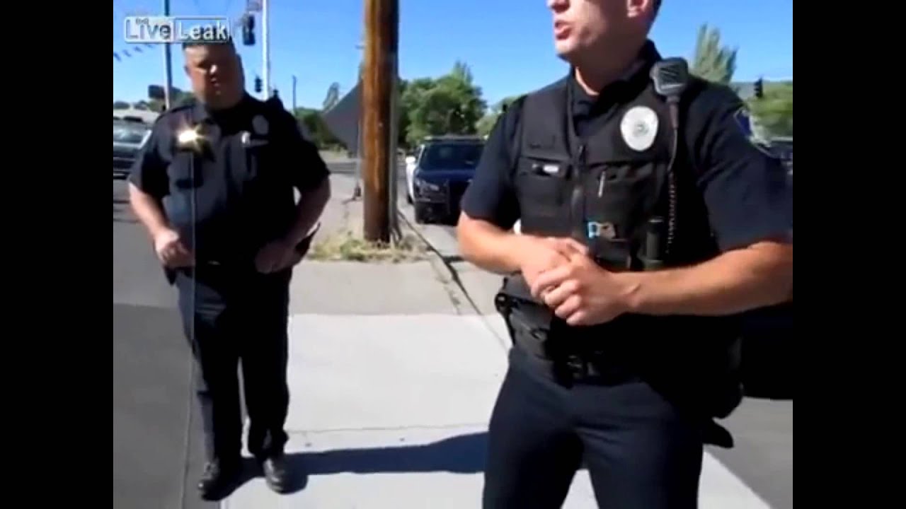 Patient Officer Stops Assault Rifle Wielding Guns Rights Activist