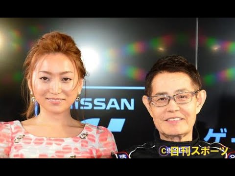 加藤茶、志村さんイラスト入りマスク姿で妻と写真[9:30]