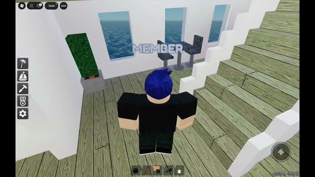 I sank a roblox cruise ship(my first video)