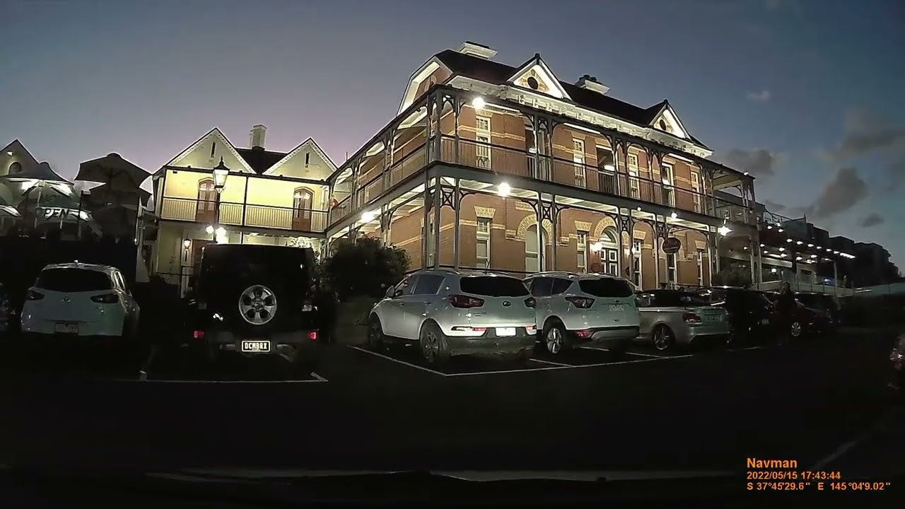 Driving Northcote Plaza to Old England Hotel Heidelberg, Melbourne