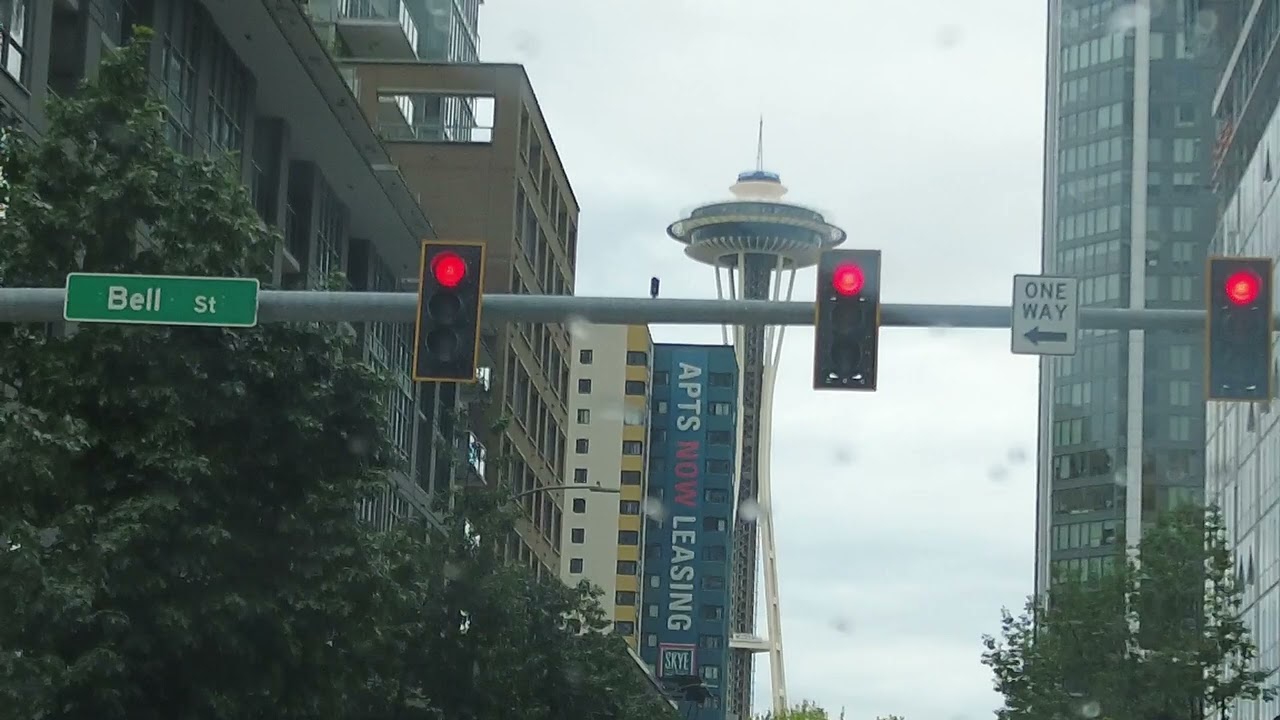 CVPR2024第一天，打野空手而归的路上，看到了太空针塔