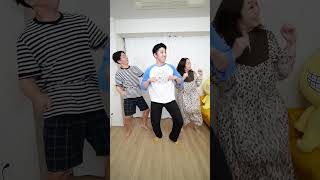Dance with Billi  www　funny video 😂😂😂　#shorts #viral #comedyvideo