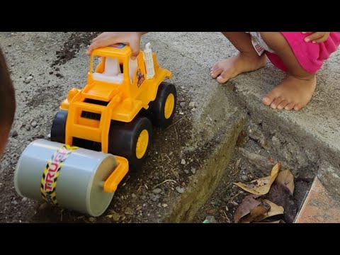  truk  semen molen  dan eskavator kartun  anak YouTube