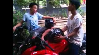Download lagu Iklan Helm KYT Gokil ^_^