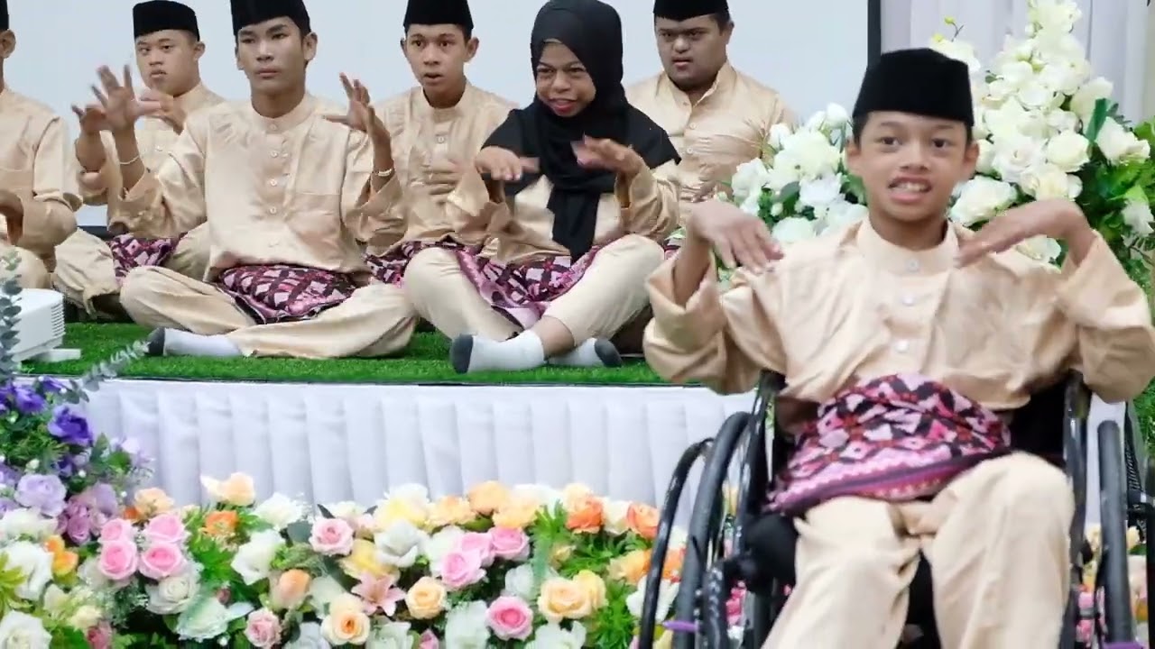 vtr การแสดงดีเกฮูลูนักเรียนบกพร่องสติปัญญาและบกพร่องทางร่างกาย