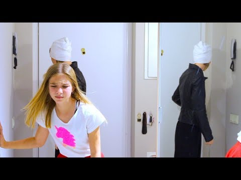 ДОИГРАЛАСЬ!!! Эмма ЗАСТУКАЛА и НАКАЗАЛА!