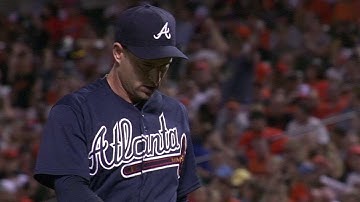 ATL@BAL: Frasor fans Machado to escape a jam in 8th