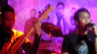 Mengenangmu (Kerispatih) Live @ Funtheque, K.L