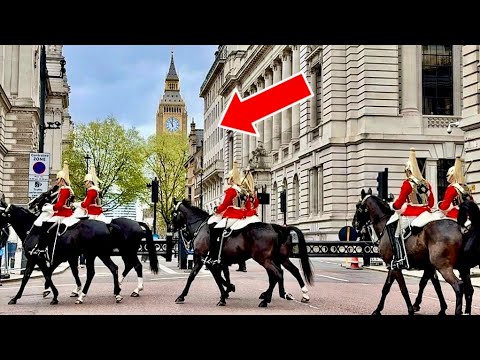 CAUGHT ON CAMERA: HORSE GUARDS DO THE UNEXPECTED