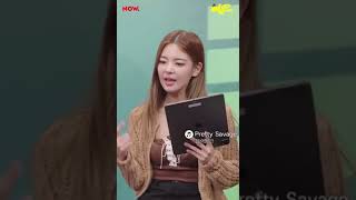 ITZY dancing & singing to PRETTY SAVAGE by BLACKPINK Resimi