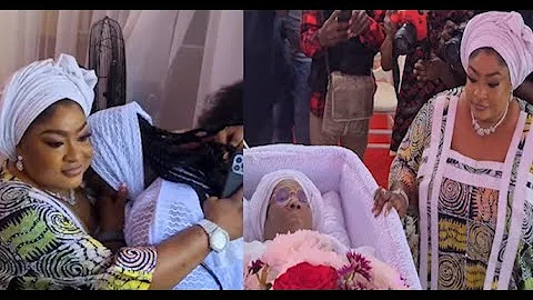 Tears & Comfort: Emotional Moment Actress Foluke Daramola Consoles Family at Her Mother’s Burial