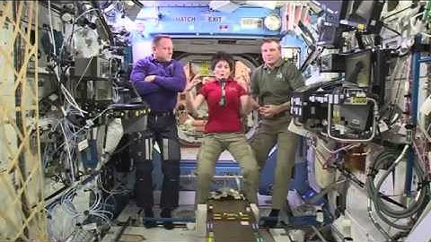 Astronauts Answer Student