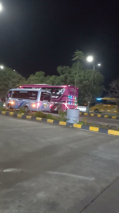 Basuri bus Saturn lagu suka-suka