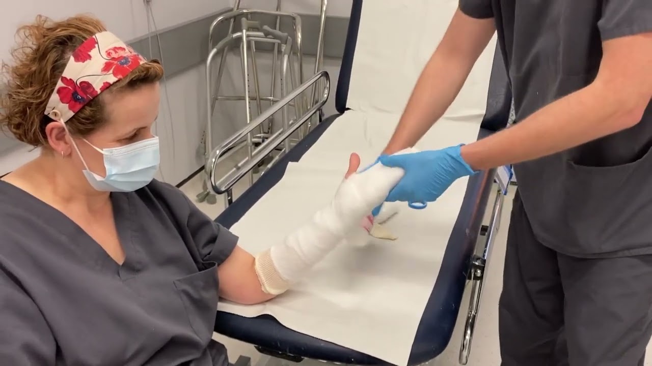 Application of a Volar Slab