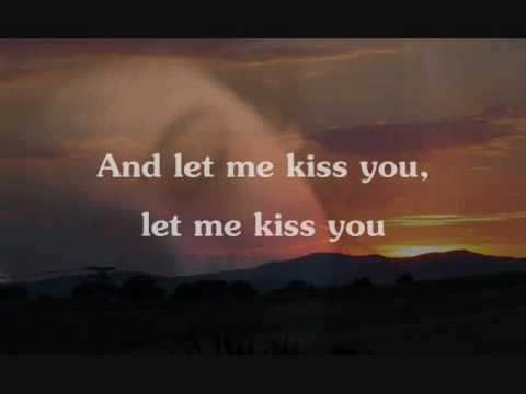 Morrissey (+) Let Me Kiss You