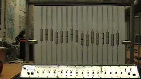 Pendulum Worm Variable Amplitude Mode Demonstration