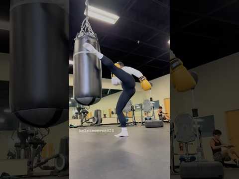 Kelsi Monroe Kickboxing Routine Gym Motivation 