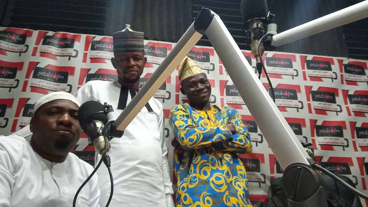 Bebe Islam On Petals Fm Radio Station 102 3 Ibadan 1 Youtube Bebe Islam On Petals Fm Radio Station 102 3 Ibadan 1 Youtube