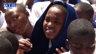 UBUHAMYA: YATEWE INDA AKIGA AHITA AVA MU ISHURI// ABA BATERWA INDA I BURASIRSZUBA