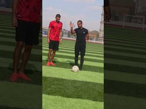 فيديو: عند الاستحواذ على الكرة ، ما الذي يجب على اللاعب فعله؟