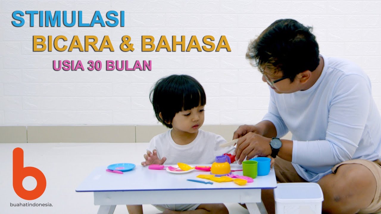 Stimulasi Bicara dan Bahasa Anak Usia 30 Bulan -  Membantu Memungut Mainan