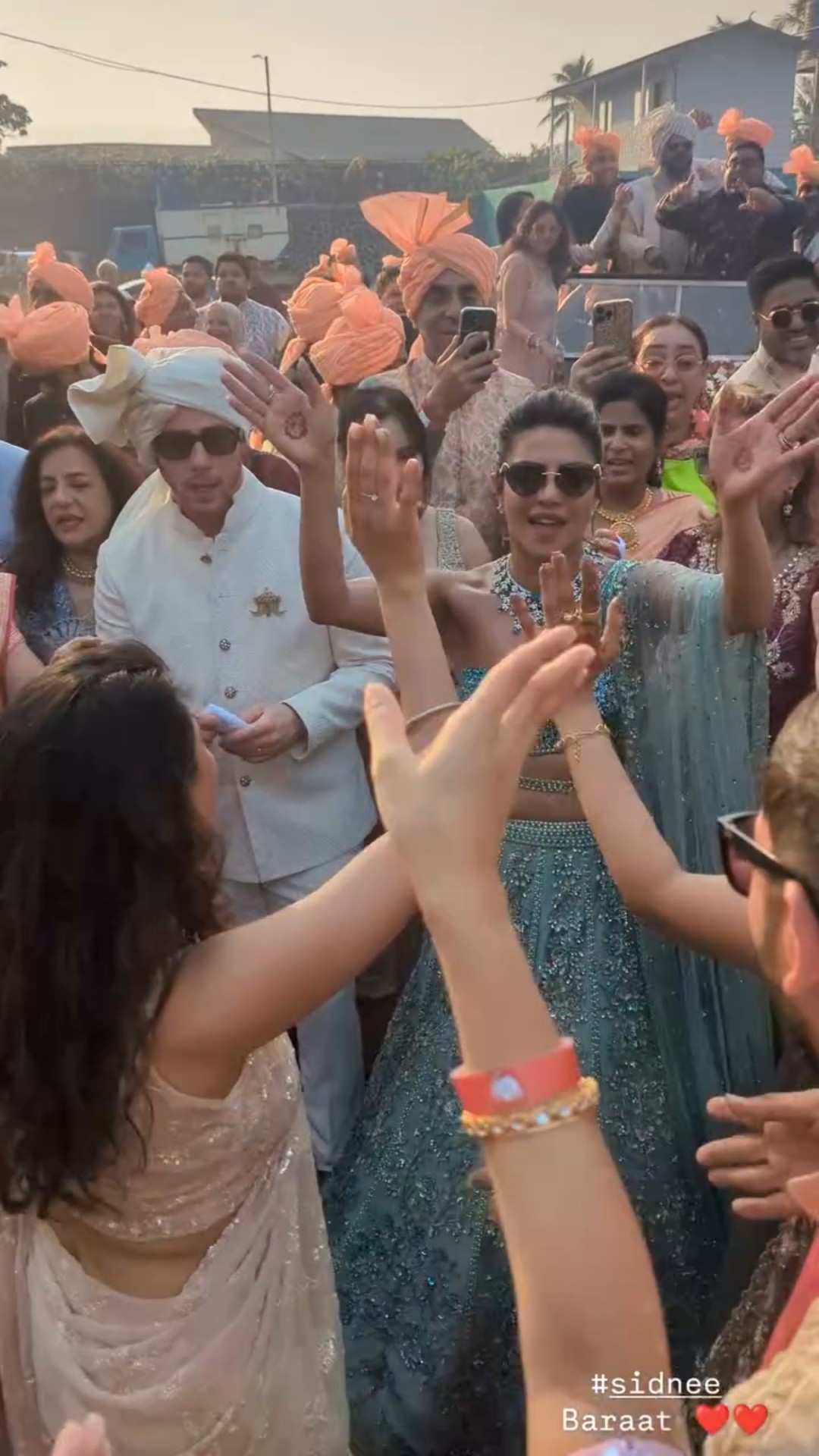 Priyanka Chopra DANCES to 'Desi Girl' while hubby Nick Jonas cheers for her at Siddharth's Baraat ?