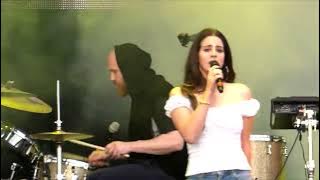 Legendary Summertime Sadness Live - Lana Del Rey (High quality sound)