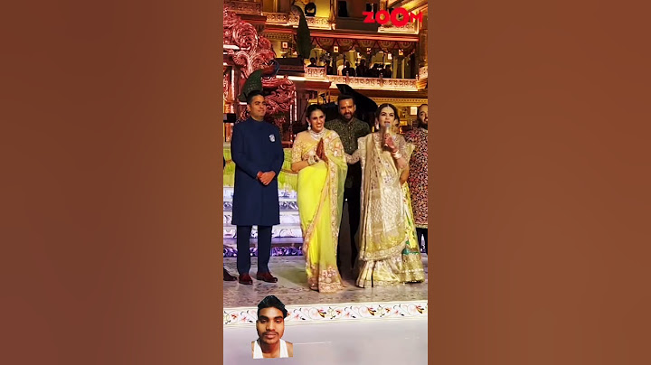Akash Ambani's son Prithvi FALLS on stage in front of media during Anant-Radhika's reception😱#loge