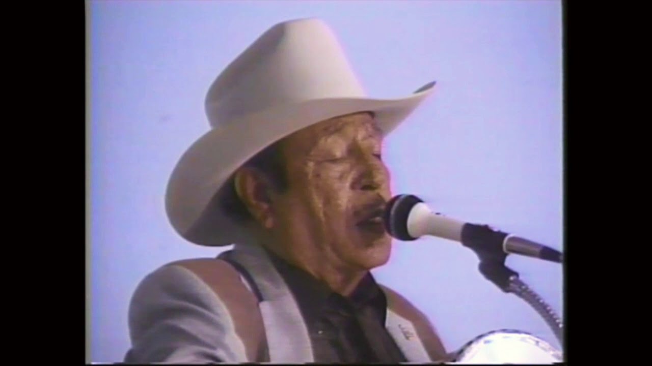 Los Alegres de Teran - Moneda Sin Valor (En Vivo)