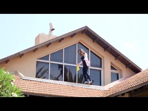 The Glider  Magnetic Window Cleaner 