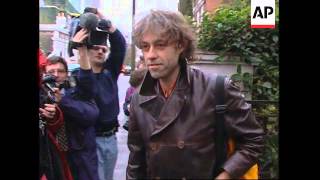 UK: PAULA YATES ALLEGEDLY BLAMES BOB GELDOF FOR HUTCHENCE DEATH (2)