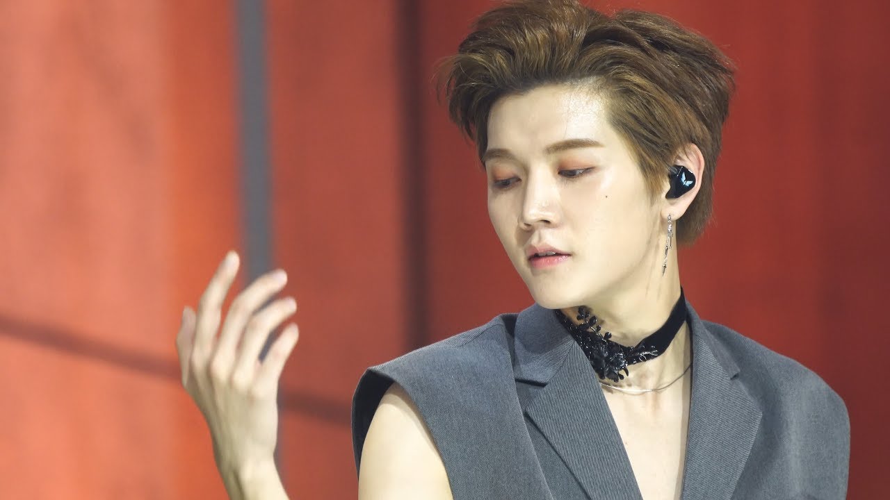 뉴이스트W -  여보세요 + LOOK 렌 (최민기) 직캠 : 빅플레저 180720