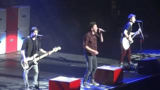 Simple Plan Astronaut Live Montreal 2012 HD 1080P Resimi