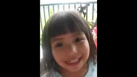 ashley  zuiga cantando