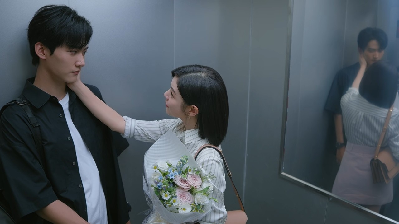 Всегда влюблён в направляющую любовь! Сестра обнимает Ли У и утешает