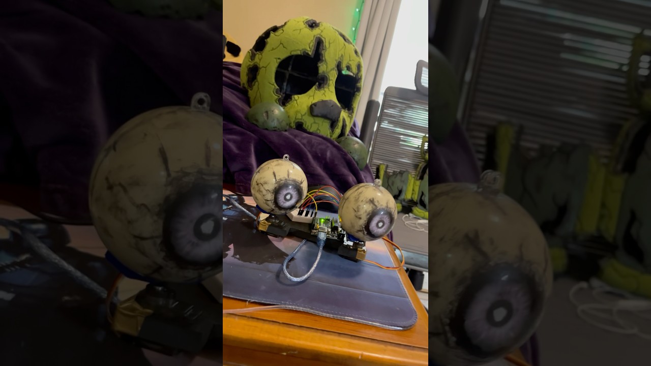 Animatronic SpringTrap eyes #fnaf #springtrap #cosplay #fnafcosplay #fnaf3 #williamafton