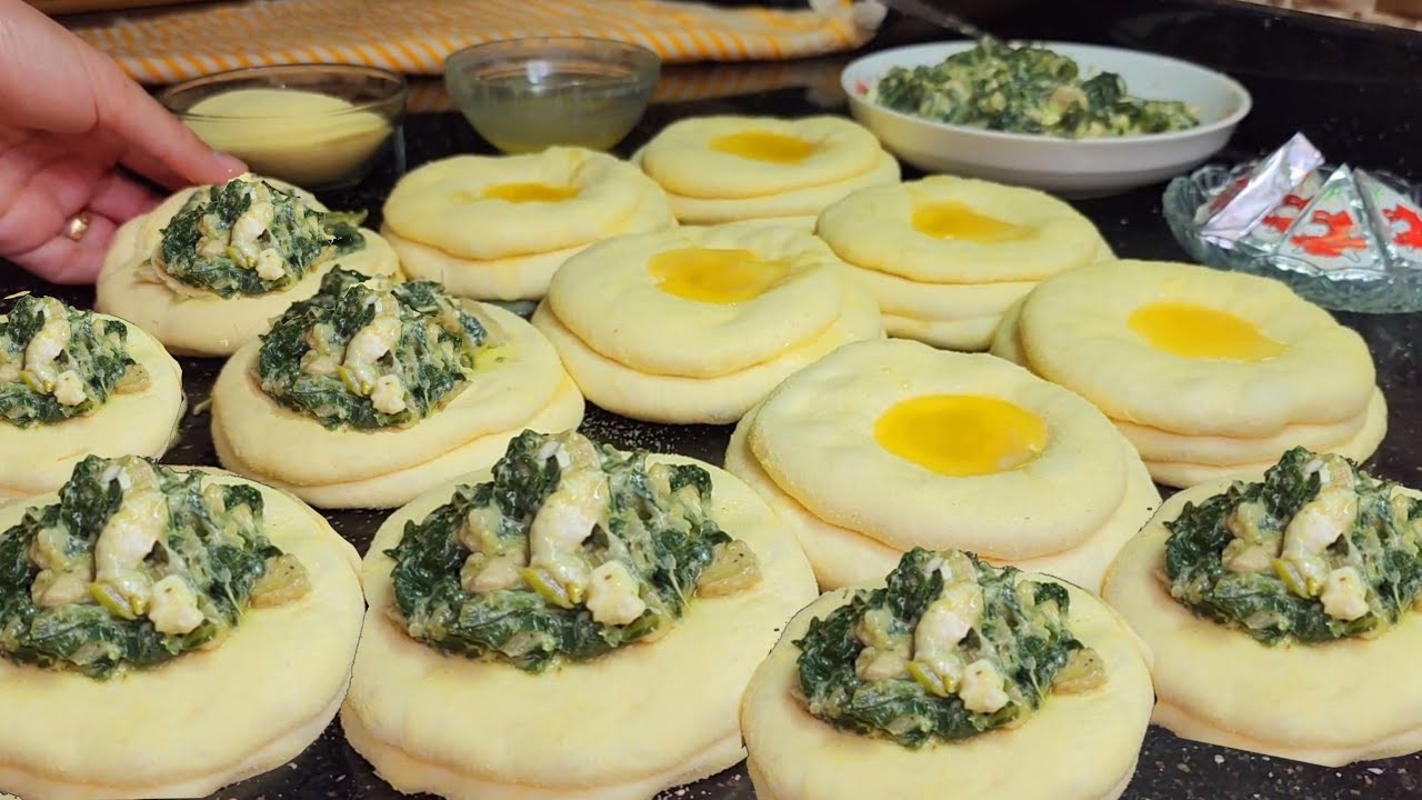 هنا يالالة هادي العجينة السحرية لي تنفعك وتسهلها عليك فرمضان بلابيض بلاحليب👌سهلة وسريعة كيجيو مورقين